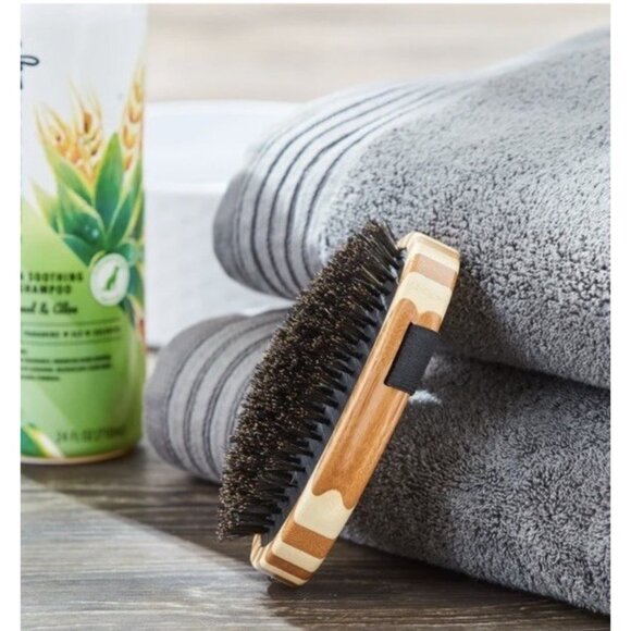 NWT Oster Vibrant Life Bamboo Dog Brush Palm Grip for Medium & Long Coats - Picture 3 of 11